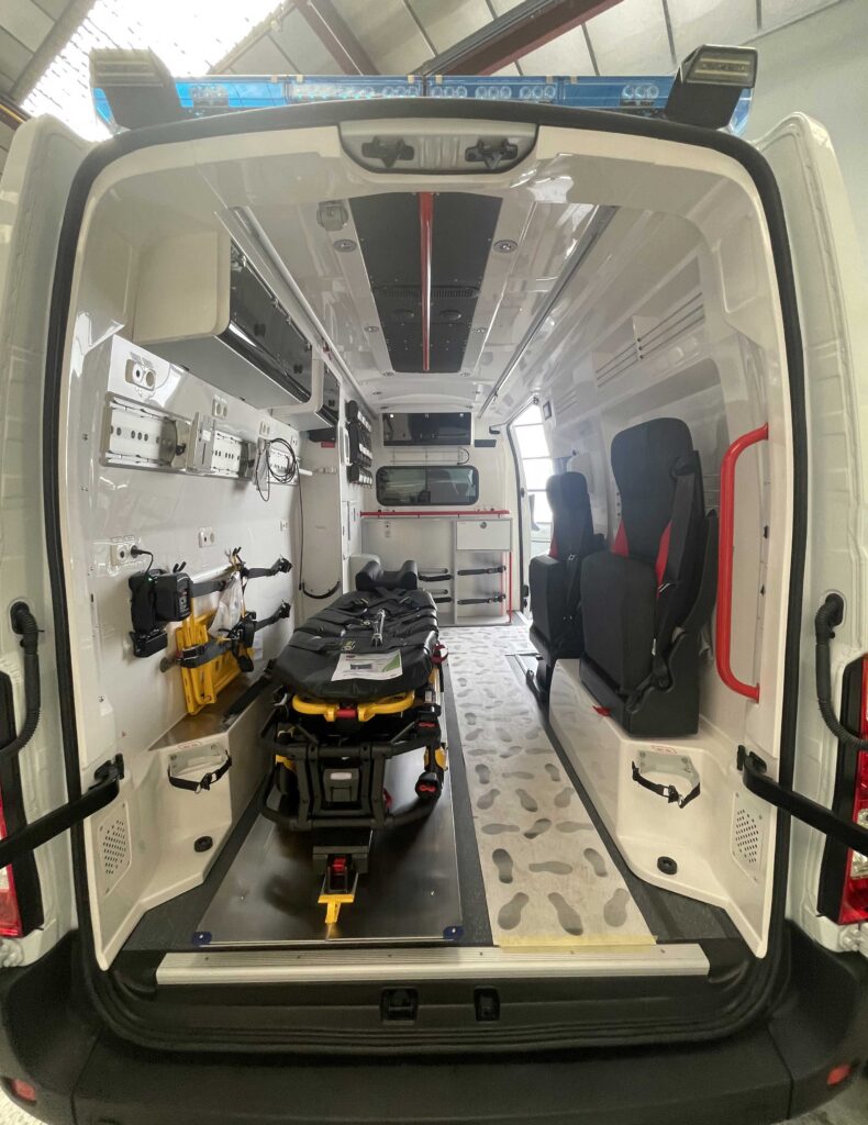 LIVRAISON GRUAU AMBULANCE - RENAULT MASTER