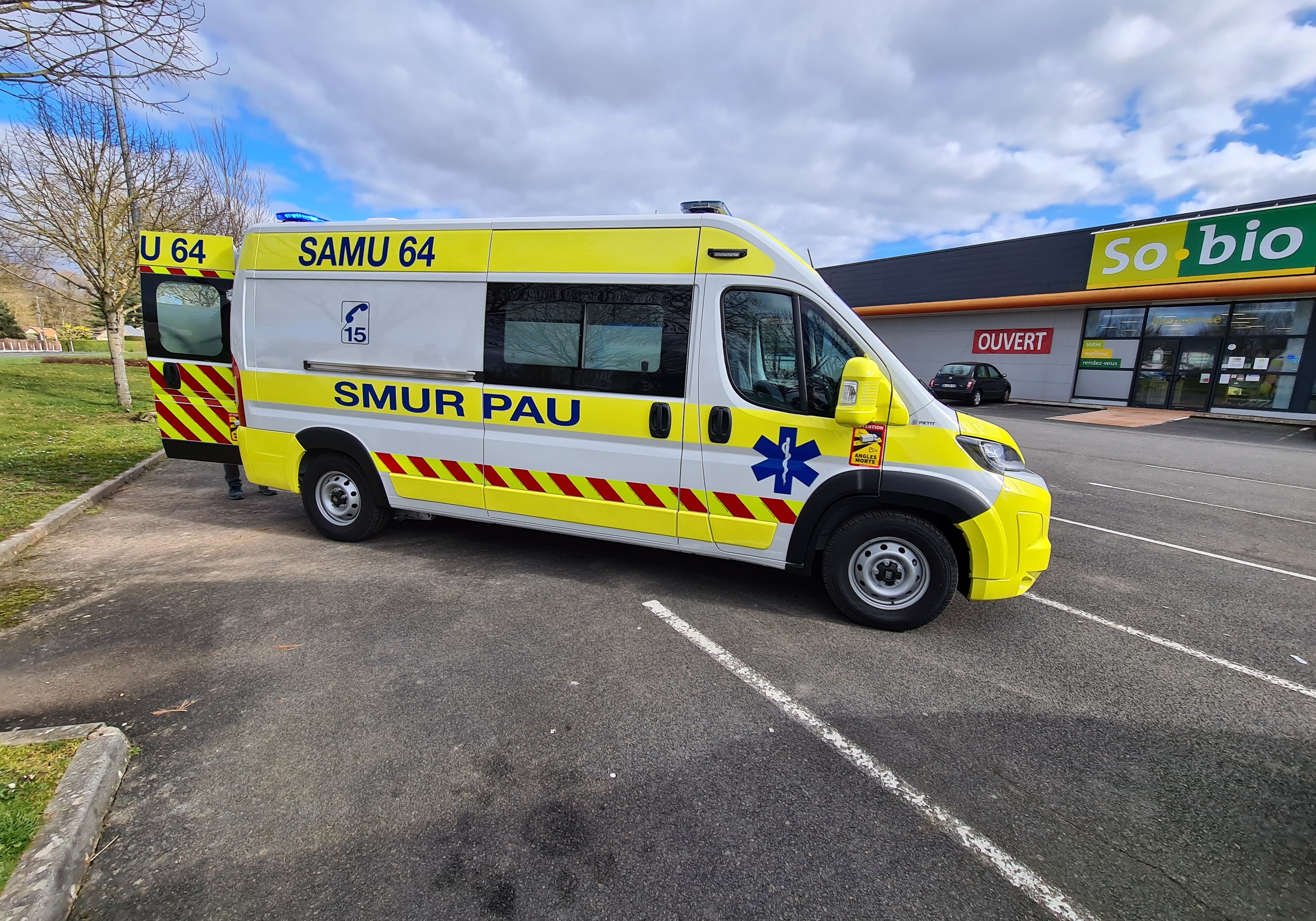 Ambulance Réanimation CH de Pau
