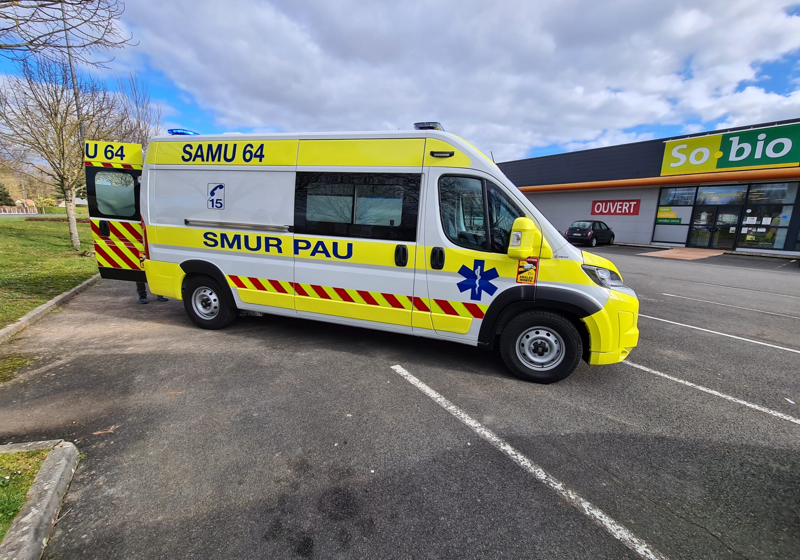 Ambulance Réanimation CH de Pau